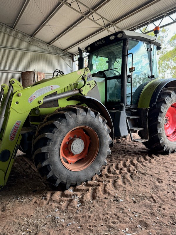 Claas 140hp Tractor & Loader