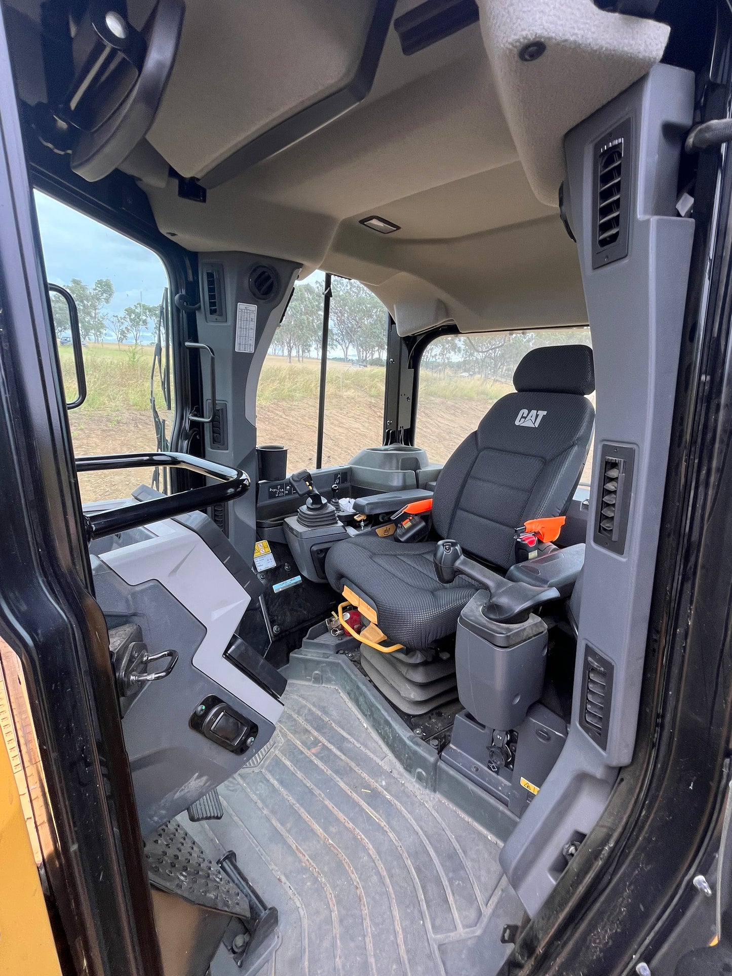 Next Gen D5 Cat Dozer