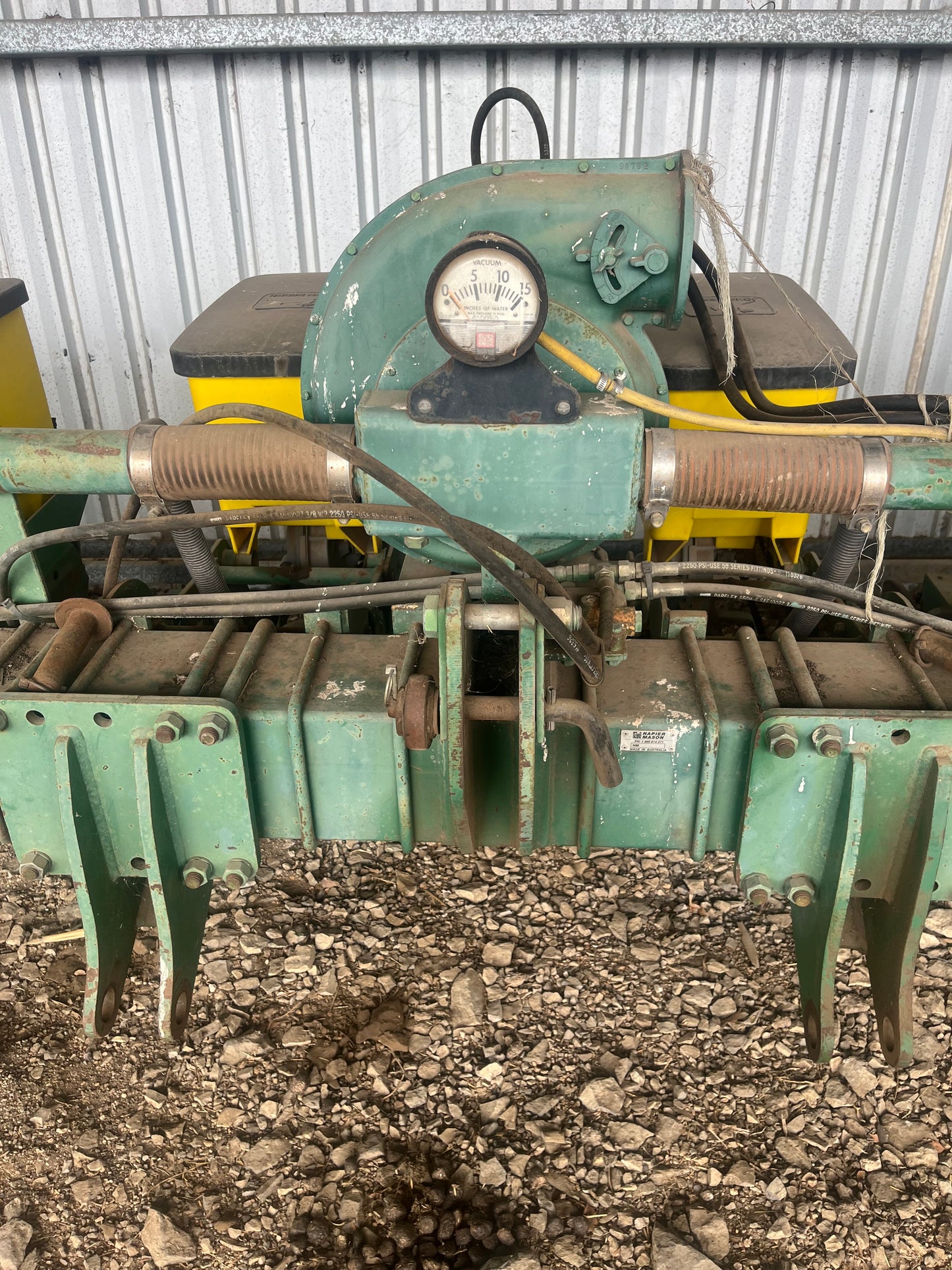 Mason 8 Row Planter