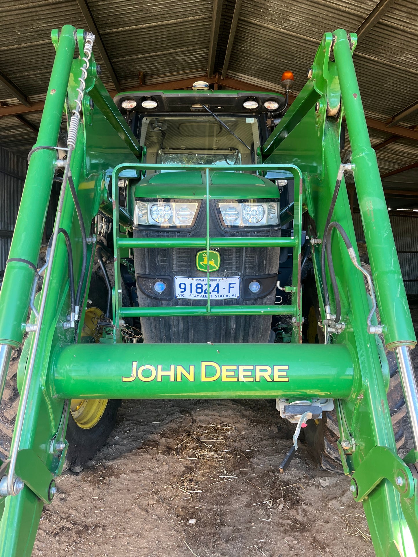 John Deere 7230r with Loader