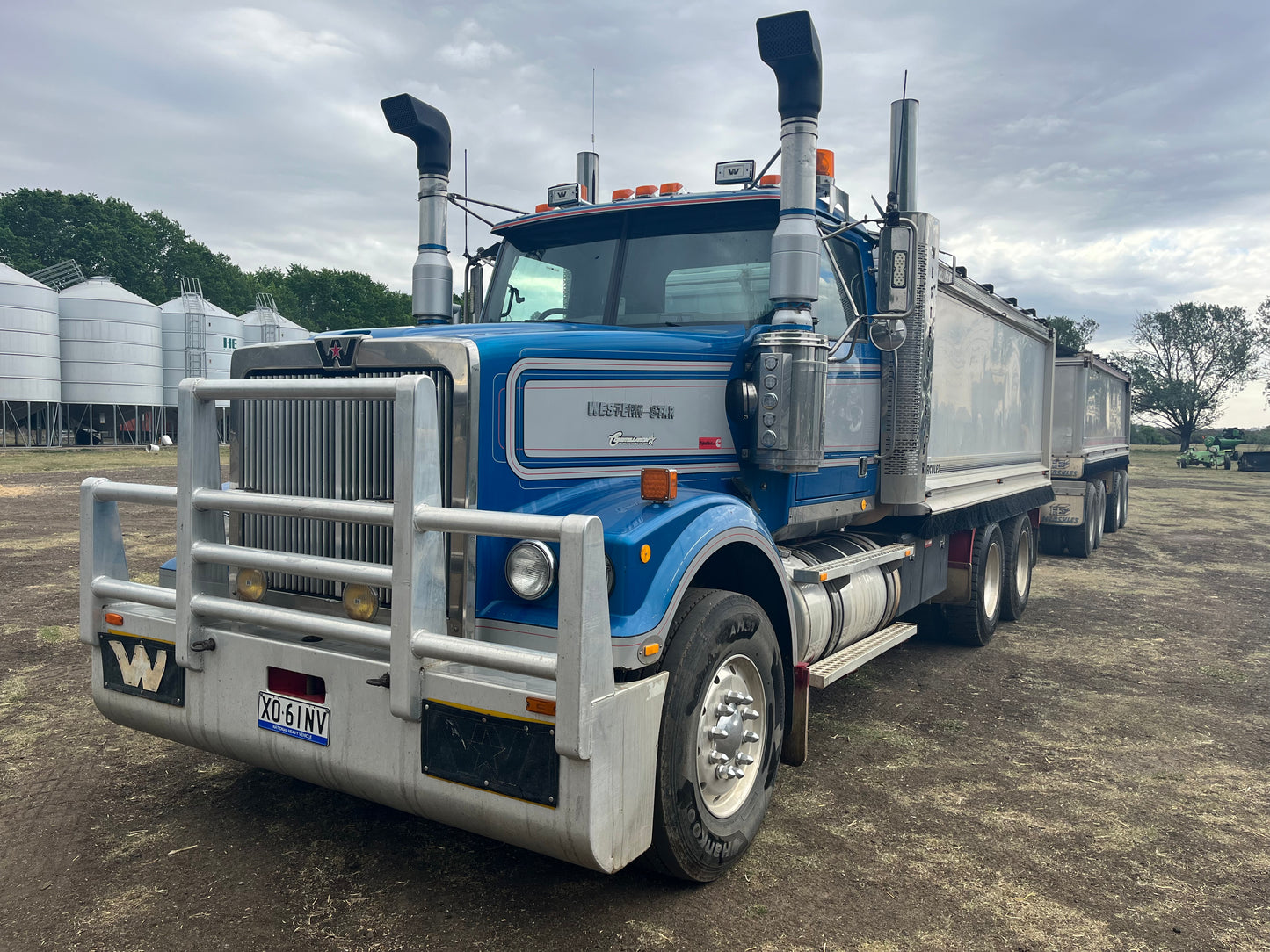 Western Star 4900 FX Truck & Dog