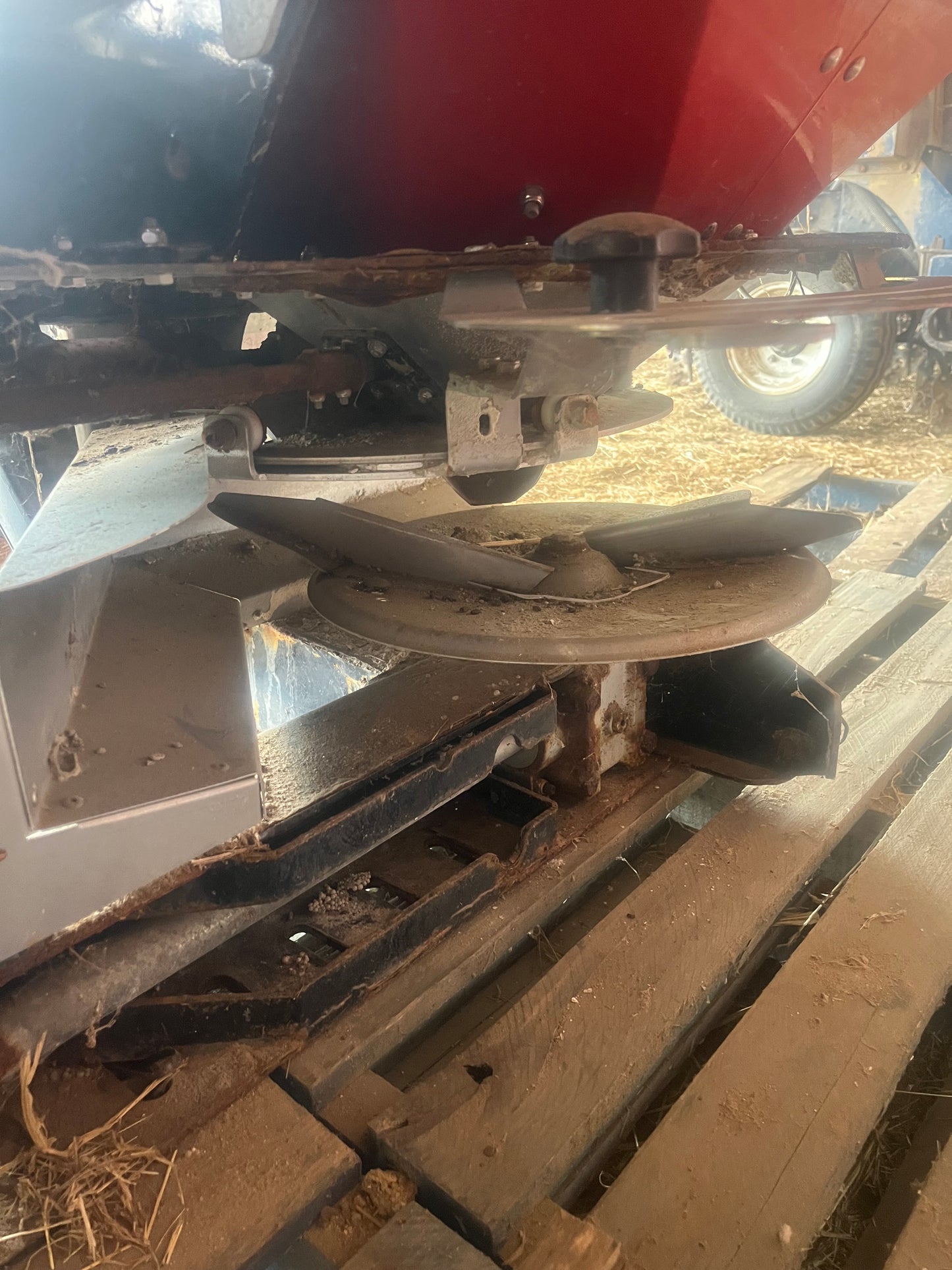 USED ALPHA F14 SPREADER