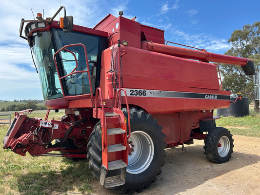 Case IH 2366 Combine