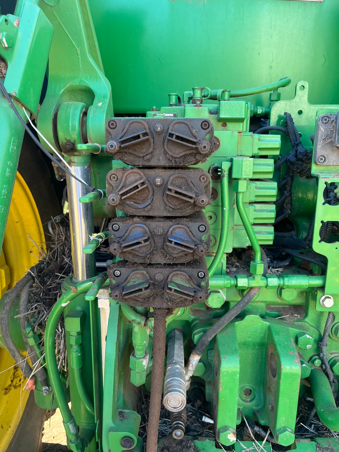 John Deere 7230r with Loader