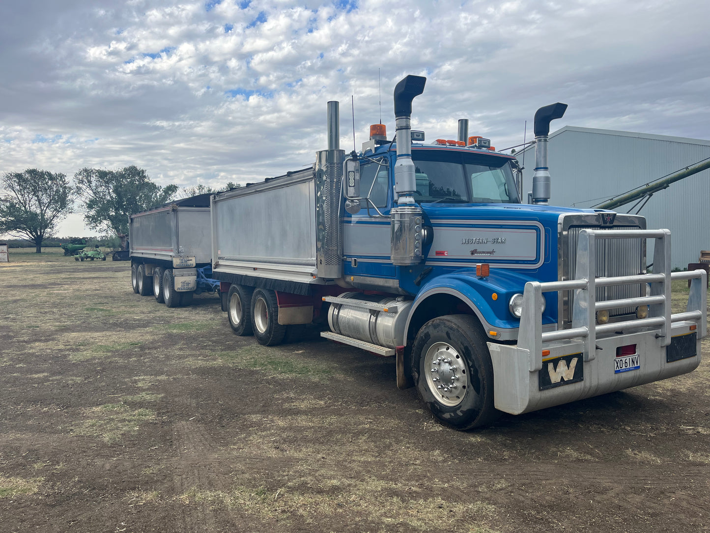 Western Star 4900 FX Truck & Dog