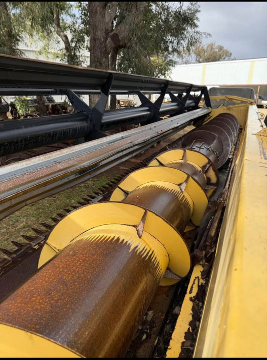 New Holland Header Front