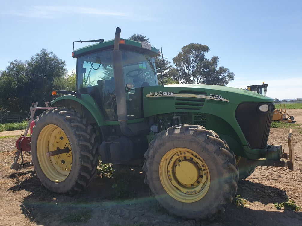 John Deere 7720