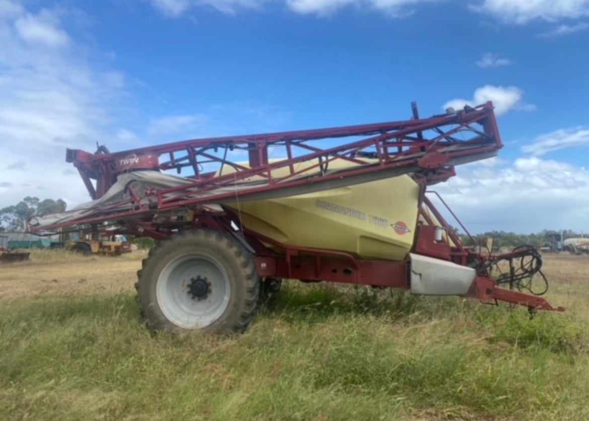 Hardi Trailing Boom Spray